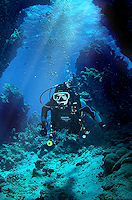 Gianluca (dangerous sub!) in immersione a Dangerous Reef