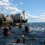 Subacquei nel parco marino di Miramare